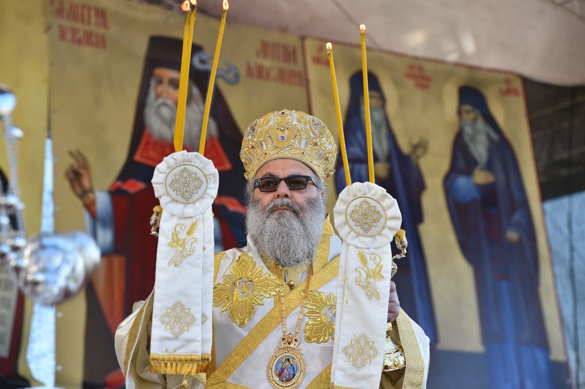 A fost târnosită biserica unei noi mănăstiri a Sfântului Antim 52090