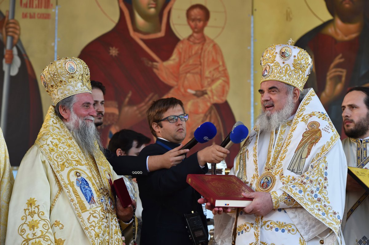 A fost târnosită biserica unei noi mănăstiri a Sfântului Antim 52098