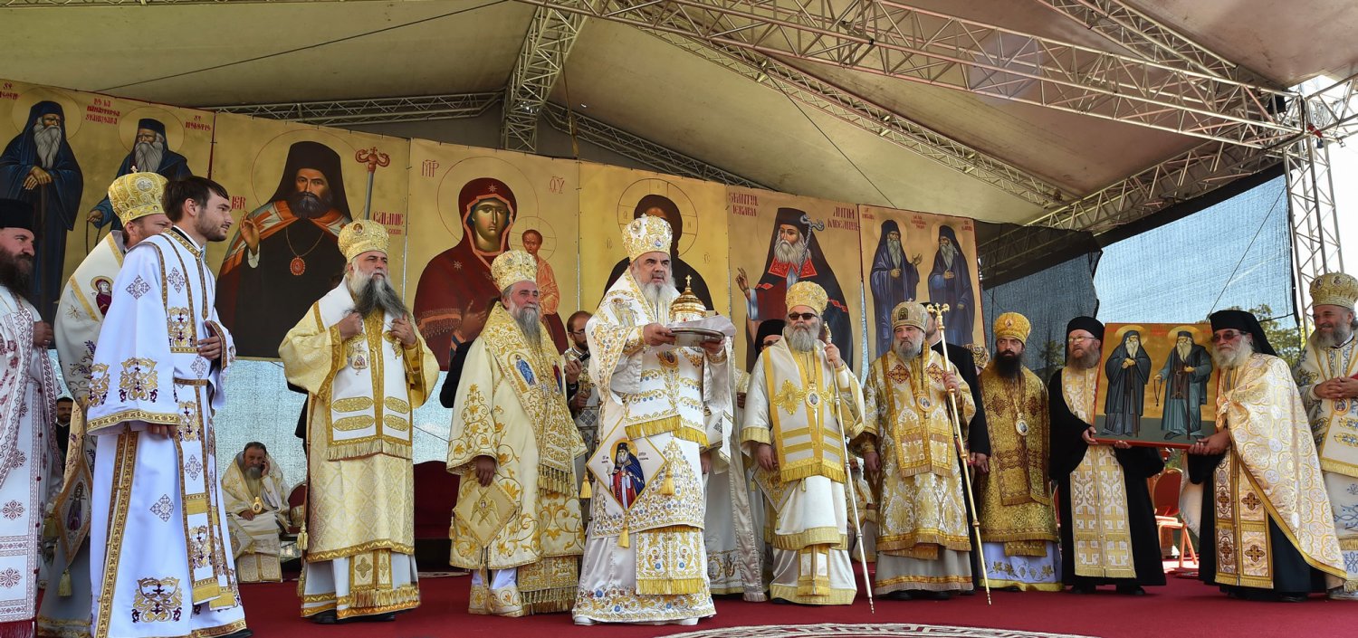 A fost târnosită biserica unei noi mănăstiri a Sfântului Antim 52100