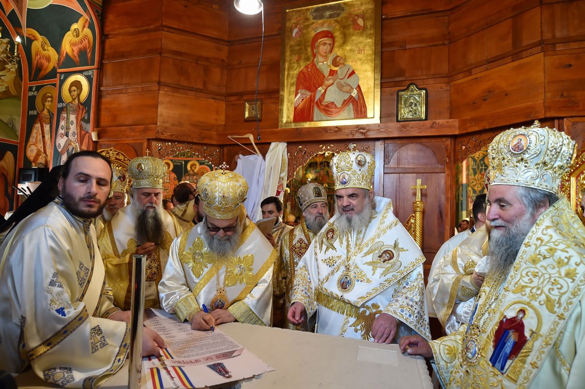 A fost târnosită biserica unei noi mănăstiri a Sfântului Antim 52103