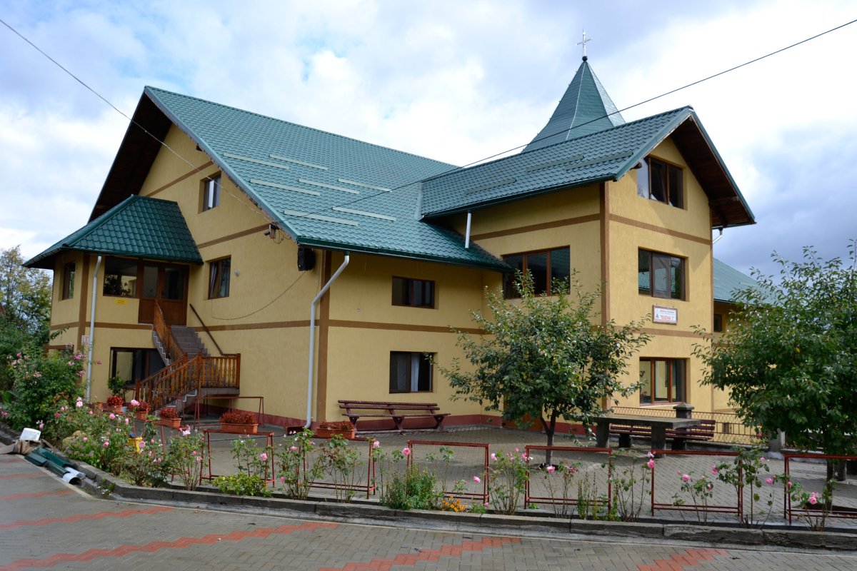 Mănăstirea Bogdănești, limanul bătrâneților liniștite 52110