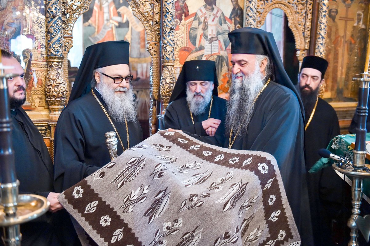 Oaspeţi de seamă la vetre monahale olteneşti 52023