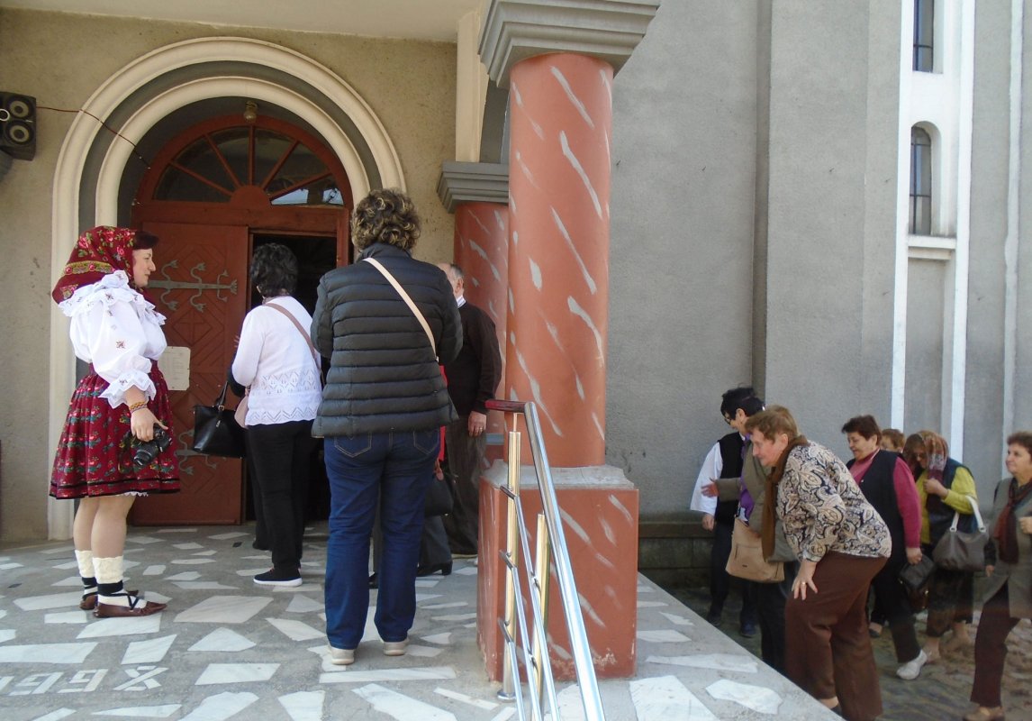 Clujeni în pelerinaj pe plaiuri maramureșene 51905