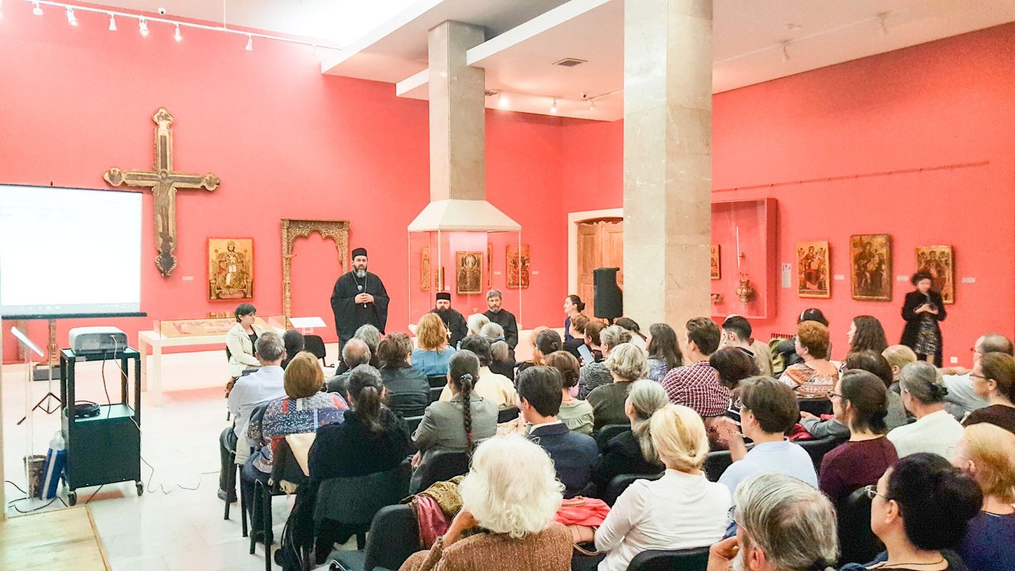 „Floare cu străluciri de aur a toată arta cea bună” 51941