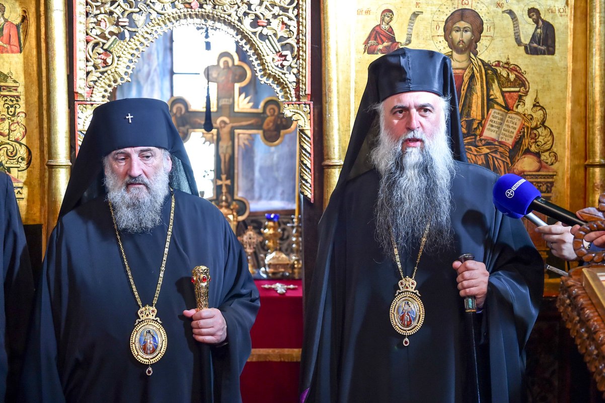 Ierarhi georgieni și români, pelerini la mănăstiri vâlcene 51953