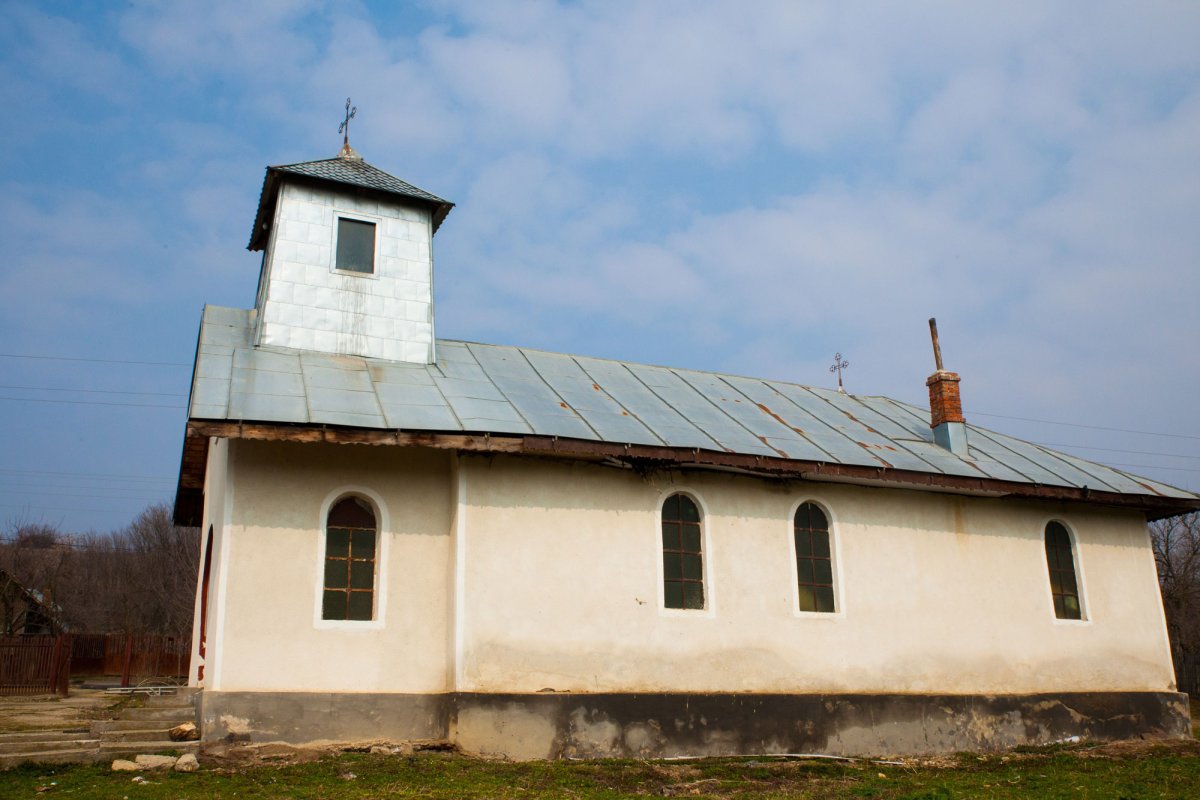 Parohia Vela, aşezarea cu două biserici 51913