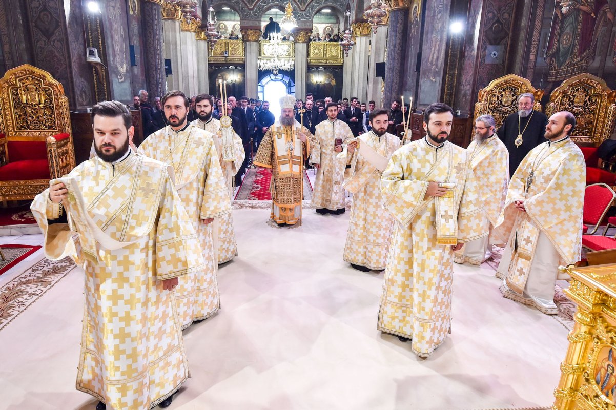 Patriarhul României a sărbătorit 9 ani de la întronizare 51930
