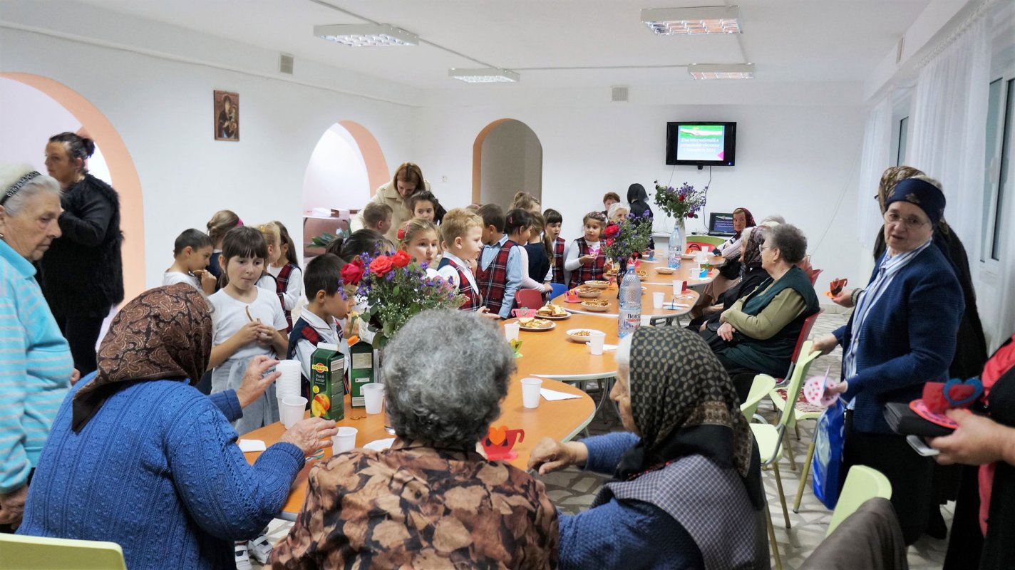 Sprijin pentru vârstnici și copii din Hunedoara 51910