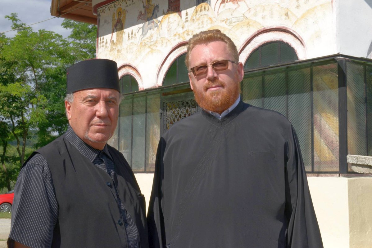 Biserica, inima comunității din Căzănești 51980