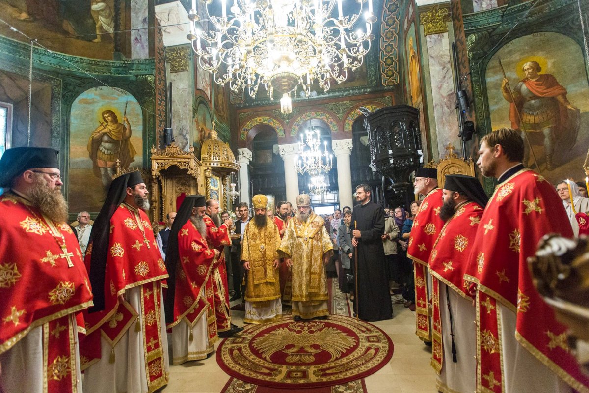 „Pentru creştini există o singură patrie - Biserica” 51872