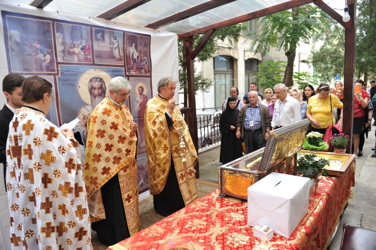 Sfinții Ciprian și Iustina, pilde de credință 51887