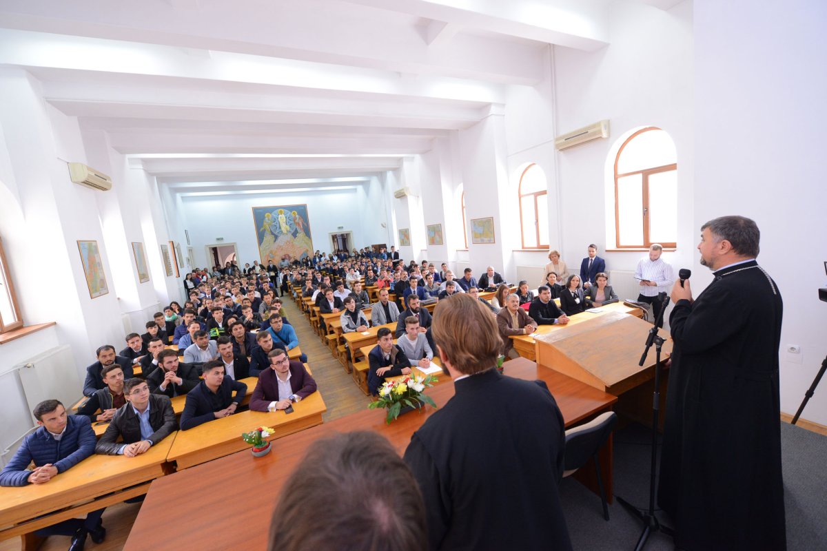 Studenții teologi au început anul universitar 51790