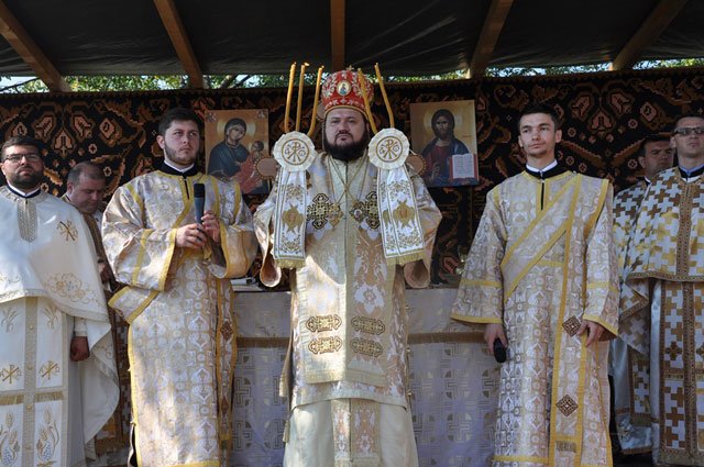 Târnosiri, hramuri și binecuvântări arhierești 51762