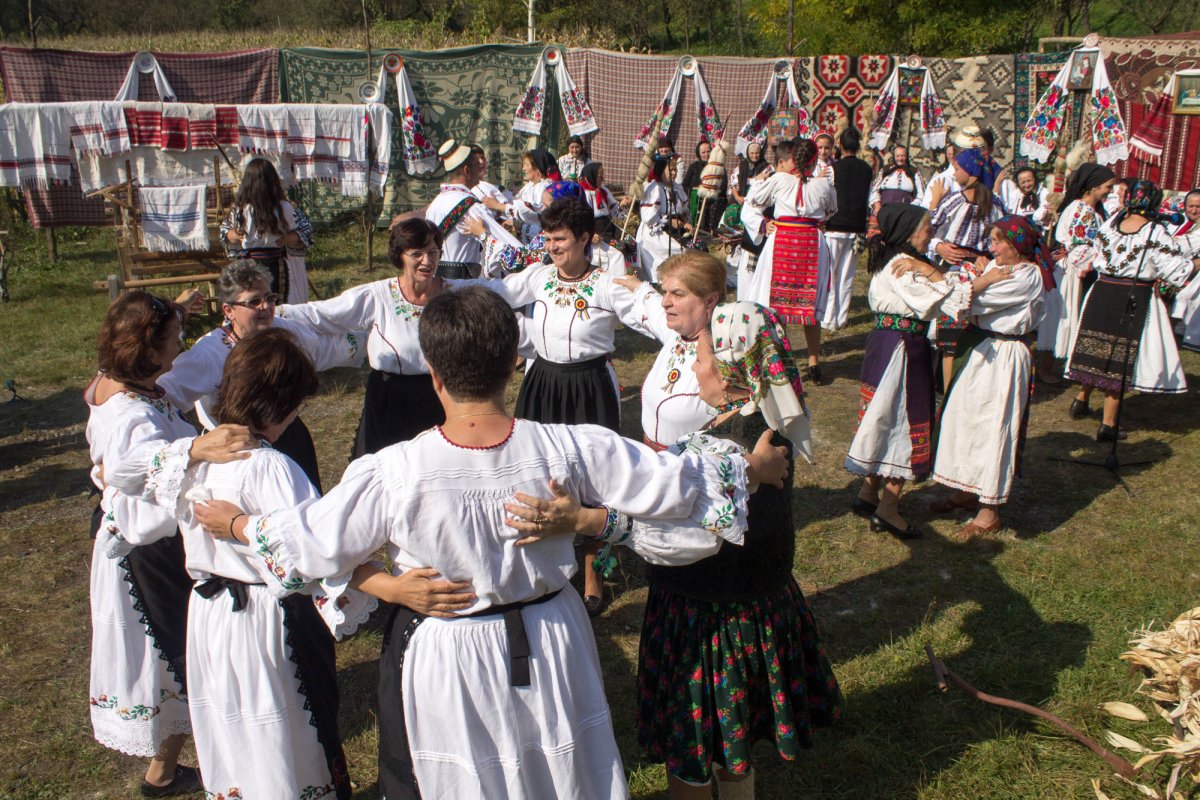 Șezătoare cu cântece și jocuri la Boiereni, Protopopiatul Lăpuş 51637