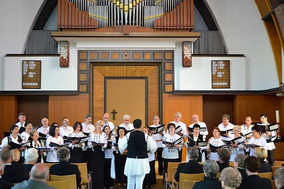 Corul „Arhanghelii” din Orăștie, în Olanda 51557