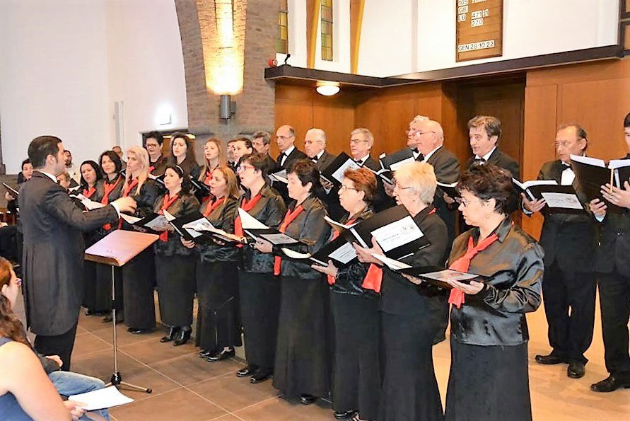 Corul „Arhanghelii” din Orăștie, în Olanda 51559