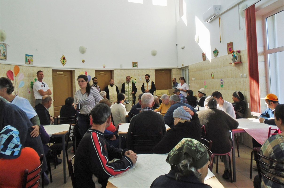 Slujbă de binecuvântare la Centrul pentru Persoane cu Handicap din Cisnădie 51561