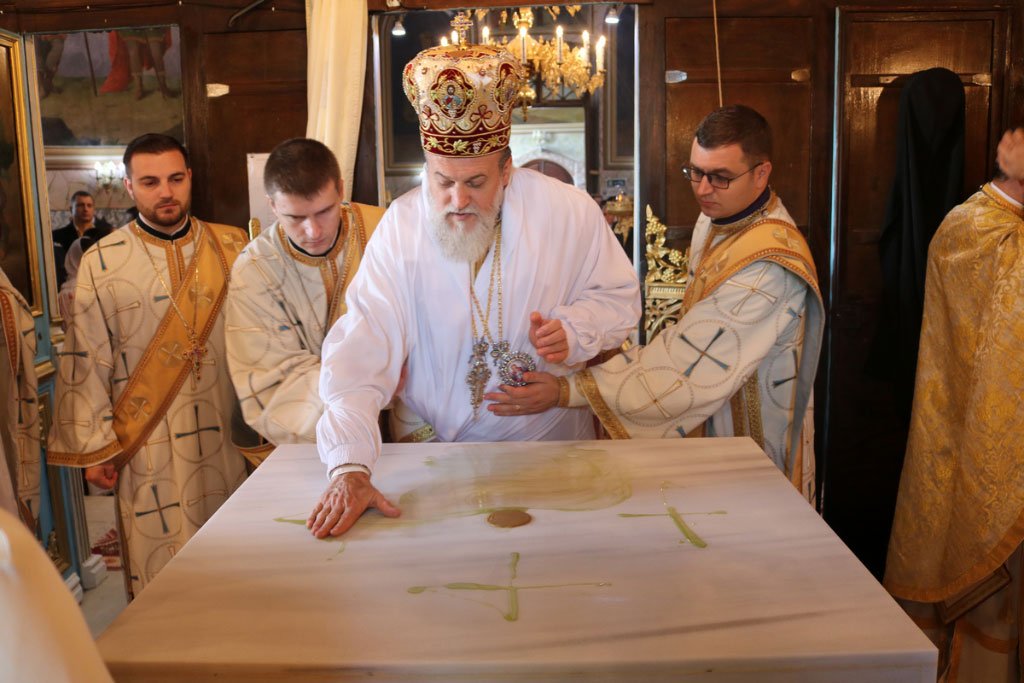 A fost sfinţită ctitoria Voievodului Matei Basarab din Negoieşti 51379