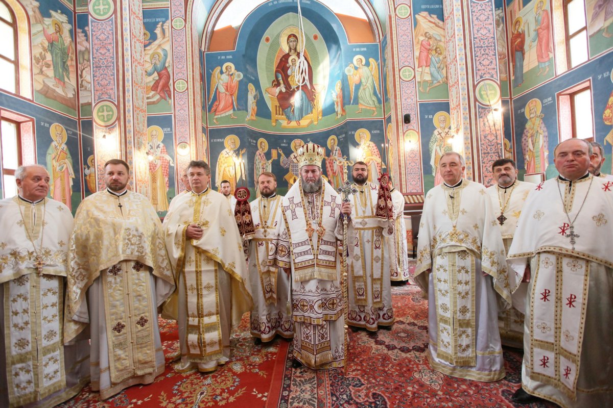 Sfinţiri şi binecuvântări arhiereşti în Duminica a 20-a după Rusalii 51389