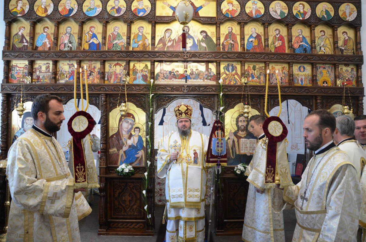 Sfinţiri şi binecuvântări arhiereşti în Duminica a 20-a după Rusalii 51390
