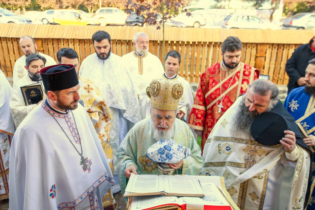 Slujirile ierarhilor din Mitropolia Banatului 51404