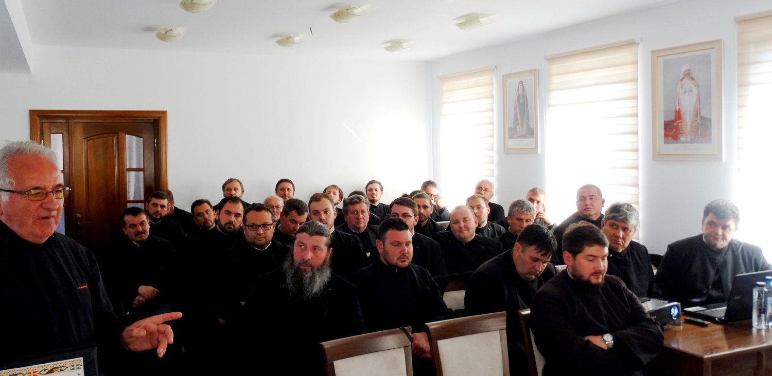 Conferinţe preoţeşti de toamnă în eparhiile din Transilvania 51329