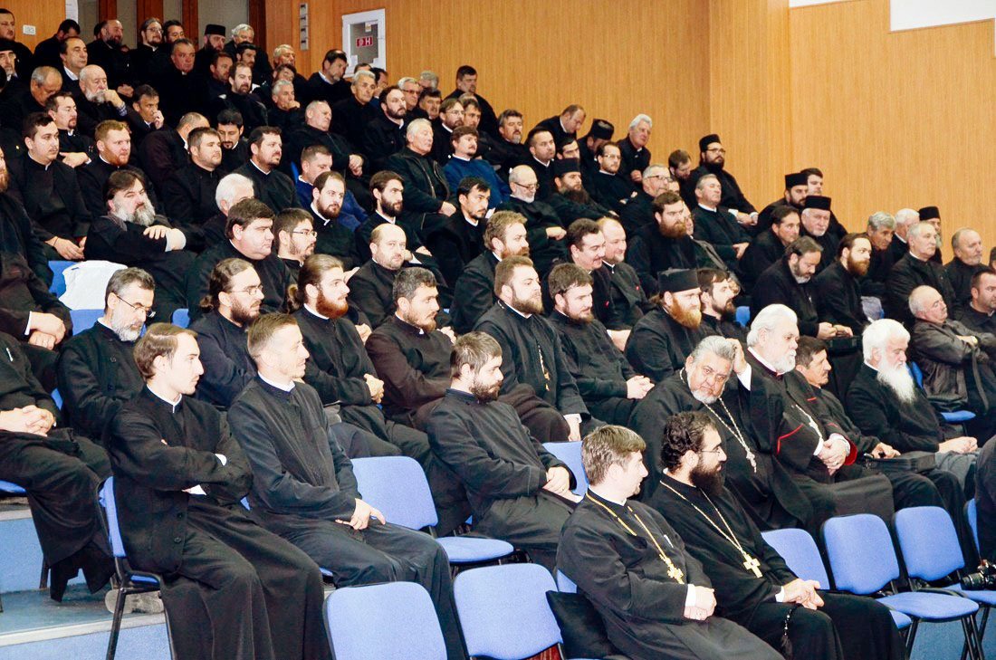 Conferinţele de toamnă continuă în eparhiile transilvane 51245