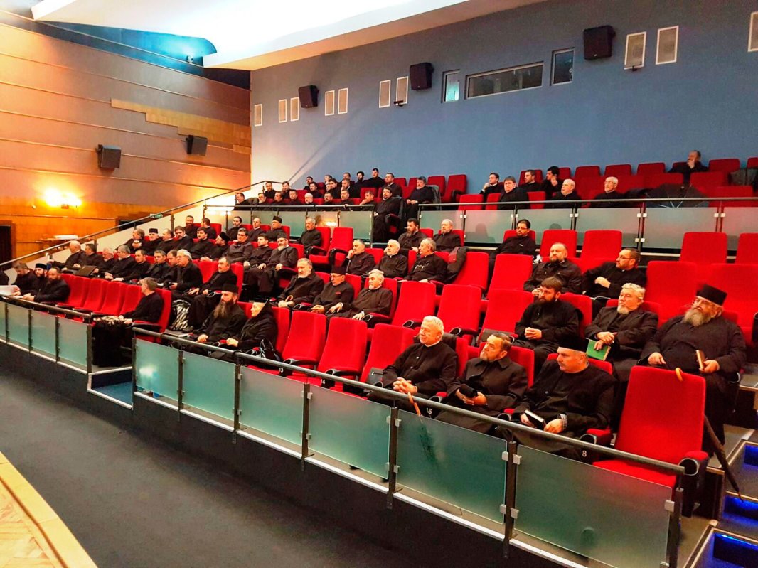 Conferinţele de toamnă continuă în eparhiile transilvane 51252