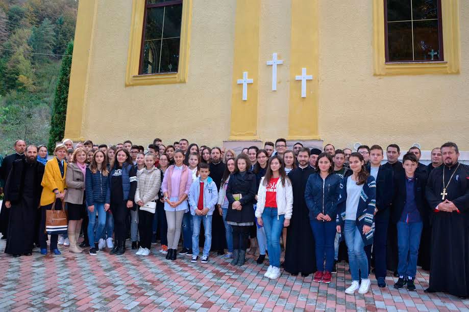 Întâlnirea tinerilor din zona Văii Bistrei 51266