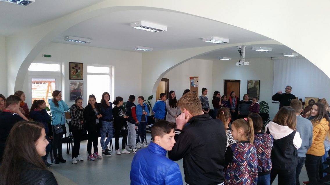 Întâlnire cu tinerii la Sîngeorz Băi 51184