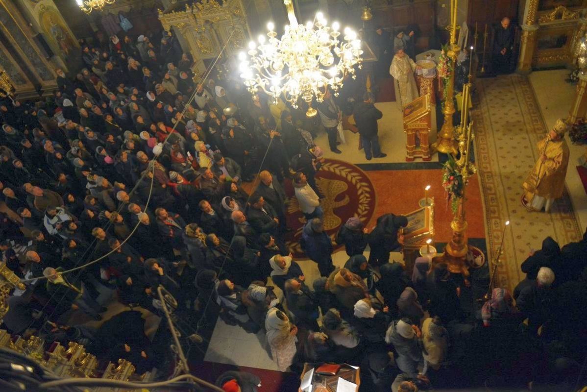 „Sfânta Parascheva ne-a arătat că Dumnezeu biruieşte veacurile“ 51144