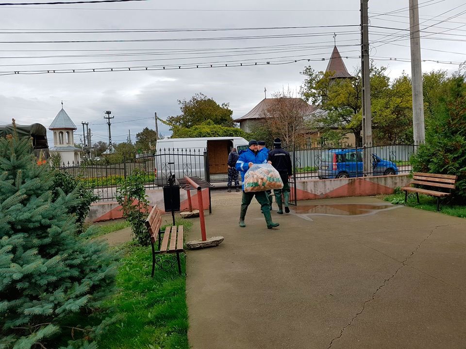 Solidaritate pentru persoanele sinistrate din judeţul Galaţi 51168