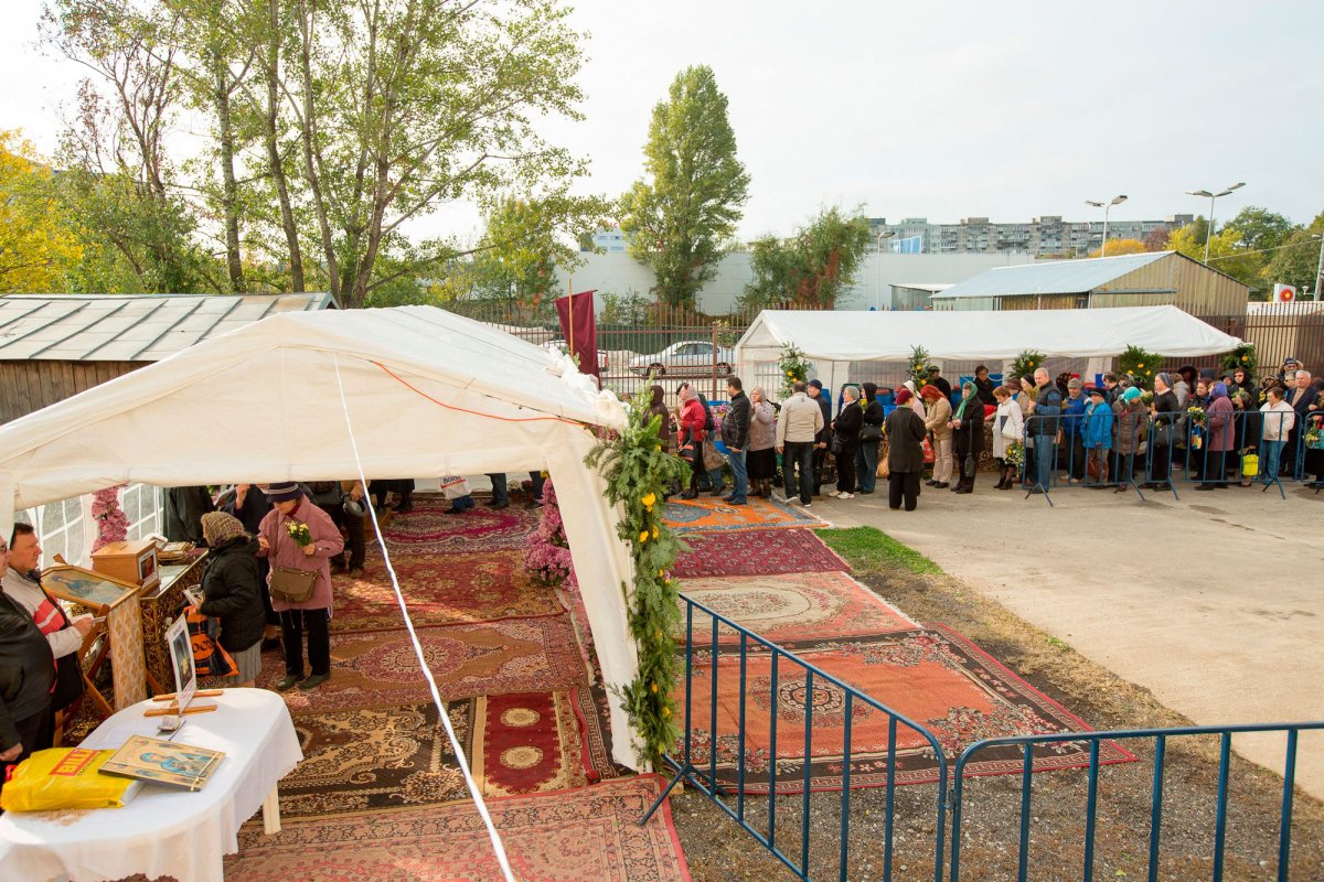 Evlavie bucureșteană către Sfânta Cuvioasă 51080