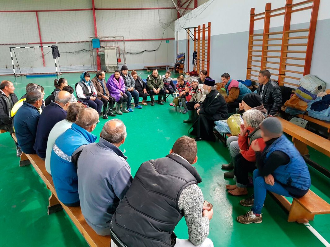 O mână întinsă către cei năpăstuiți 51091