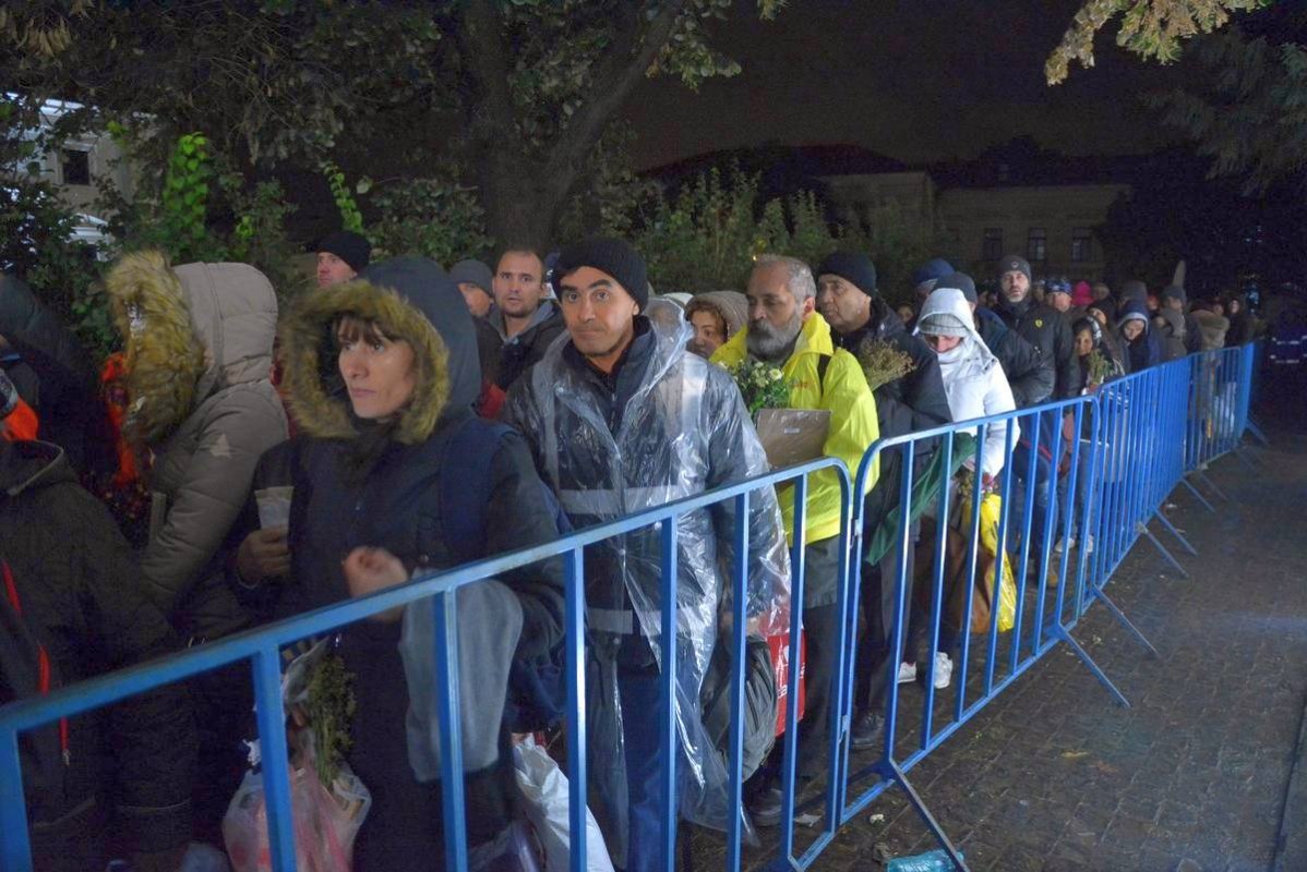 Răbdare şi credinţă la rândul Cuvioasei Parascheva 51051