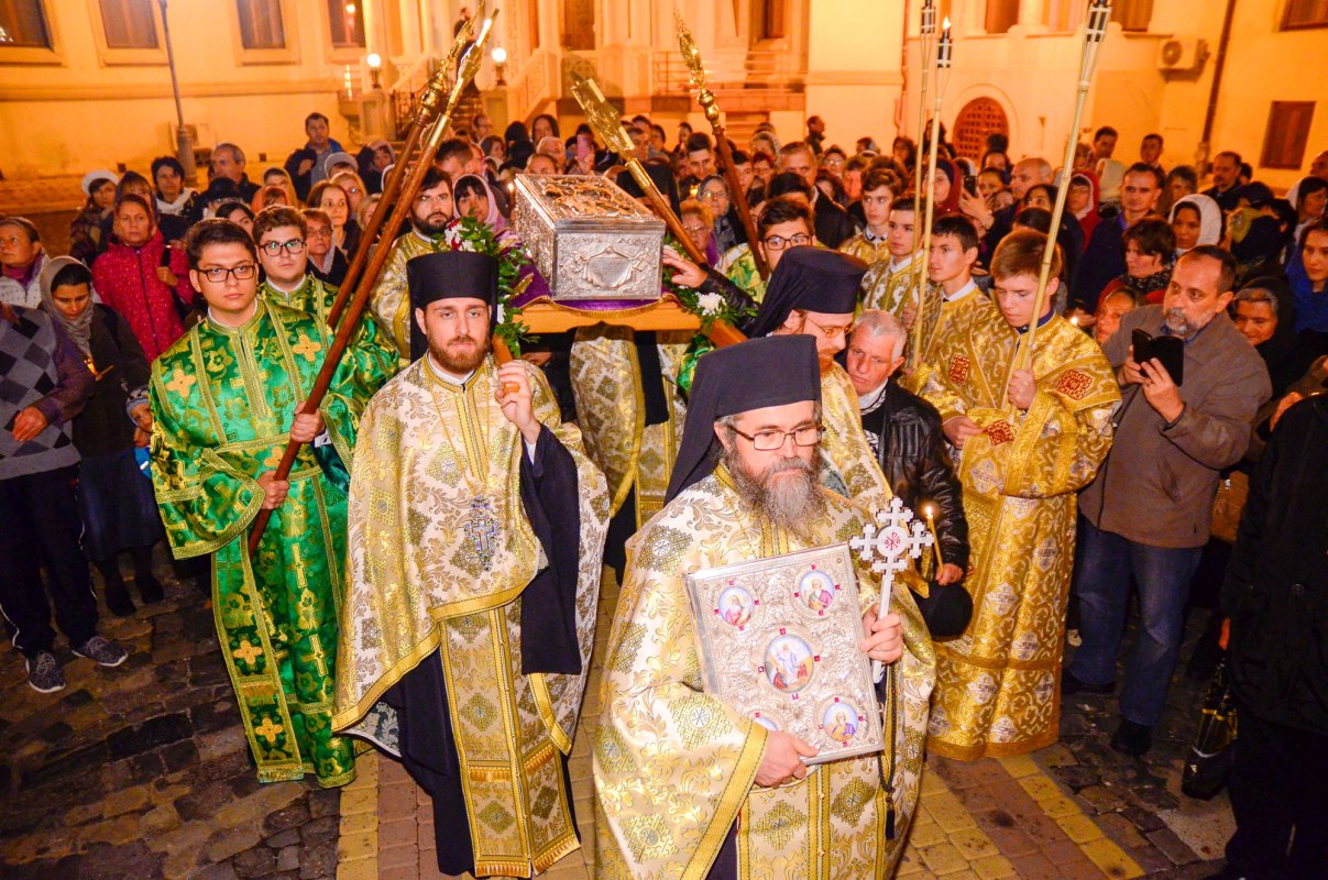 Rugăciuni către Ocrotitoarea Moldovei, la Patriarhie 51075