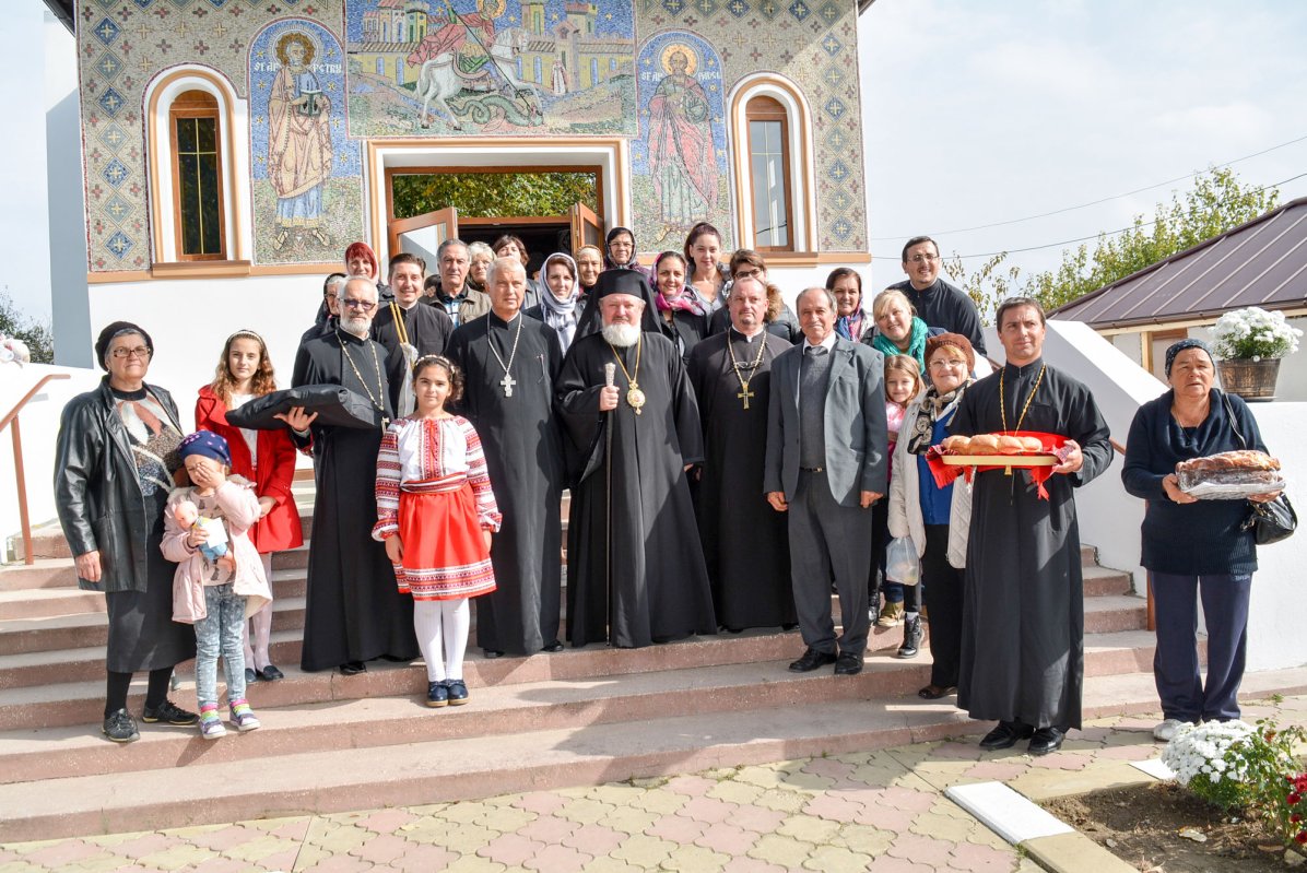 Binecuvântare pentru credincioşii Parohiei Creţeşti 50943