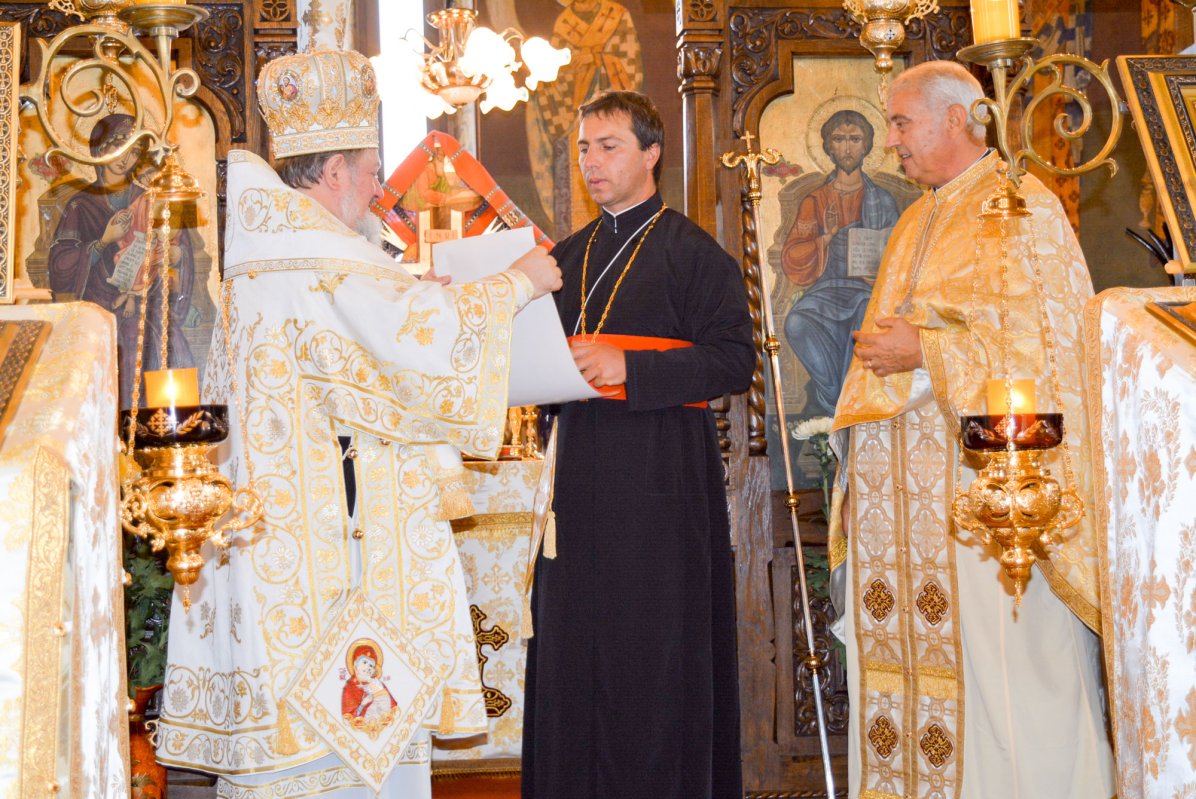 Binecuvântare pentru credincioşii Parohiei Creţeşti 50945