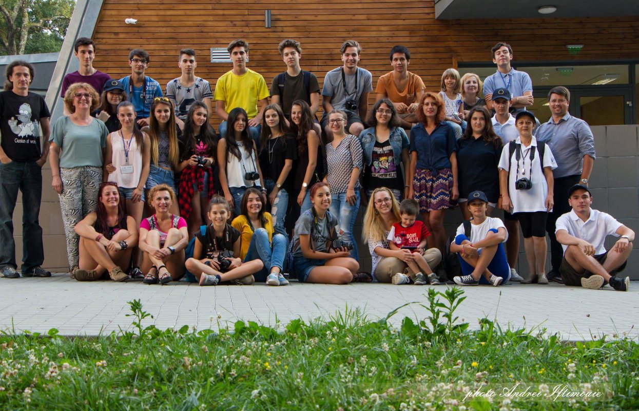 Expoziţie cu fotografii realizate de elevi 50954