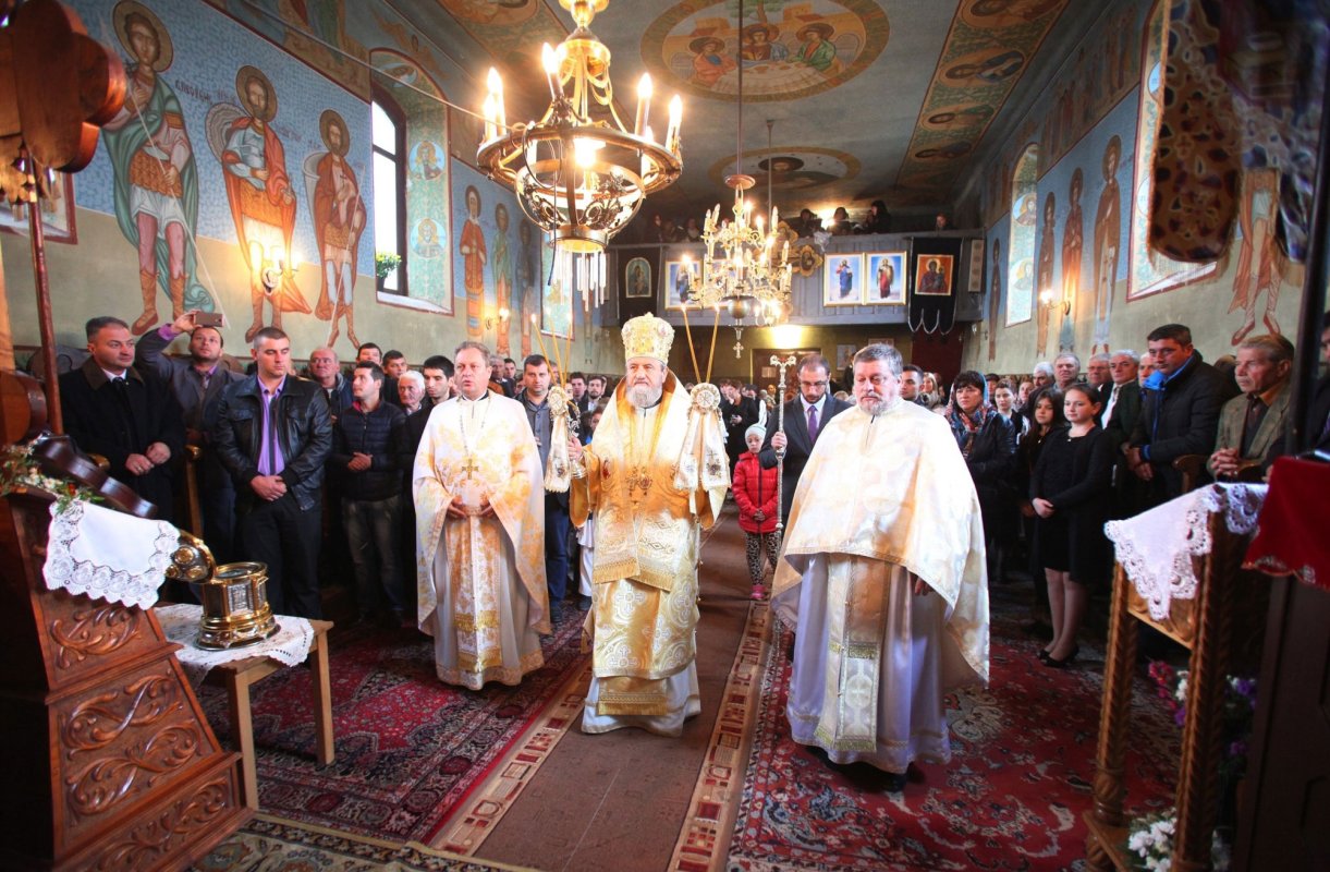 Târnosiri și binecuvântări arhierești în Transilvania 50906
