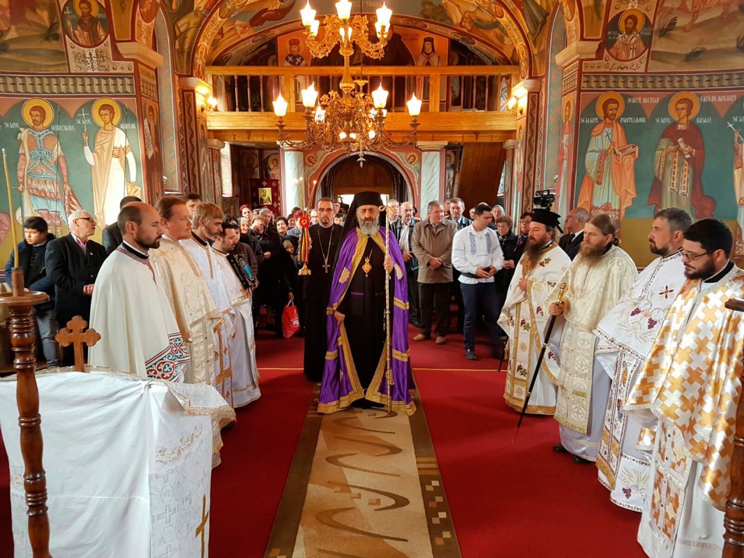 Târnosiri și binecuvântări arhierești în Transilvania 50908