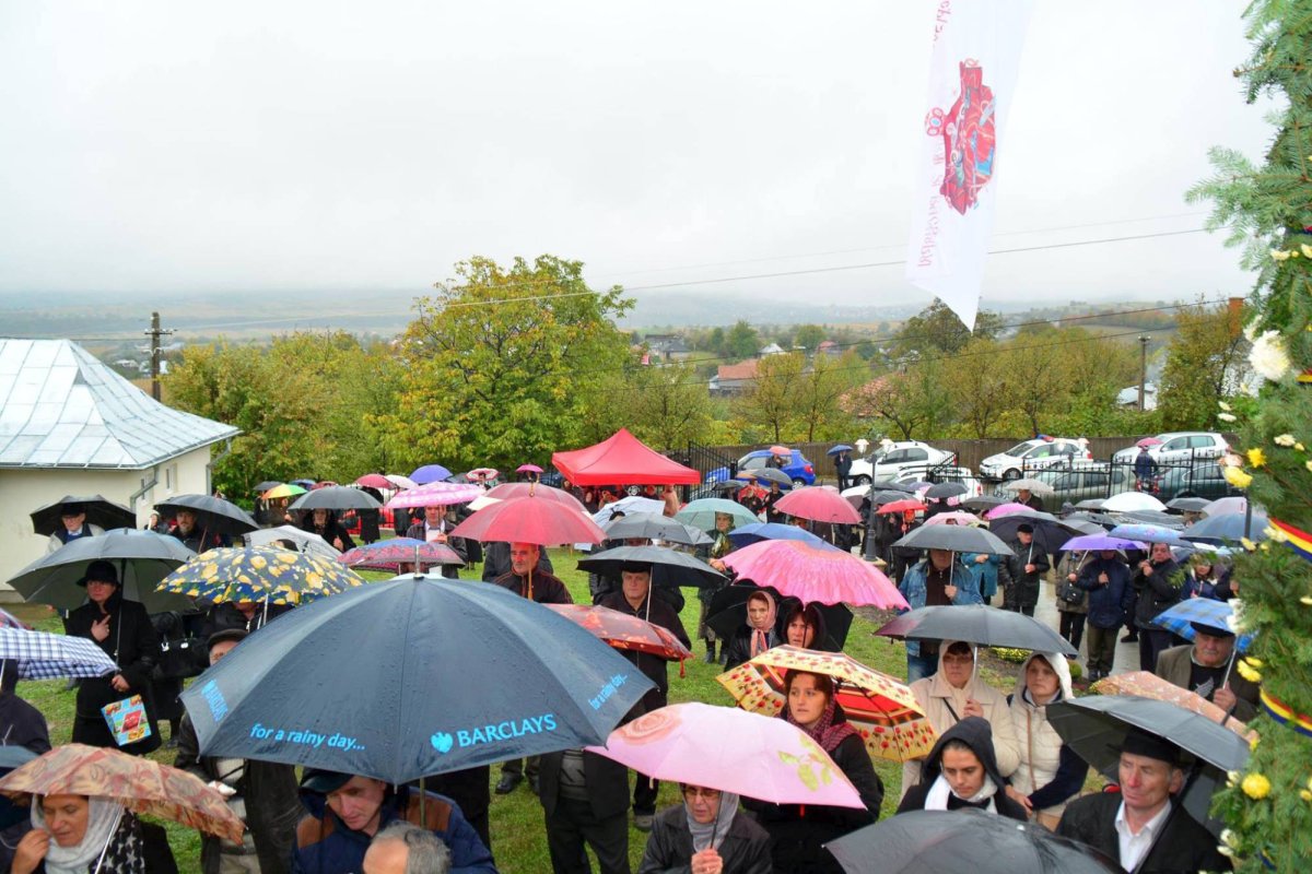 O nouă poartă spre cer în ţinutul moineştean 50837