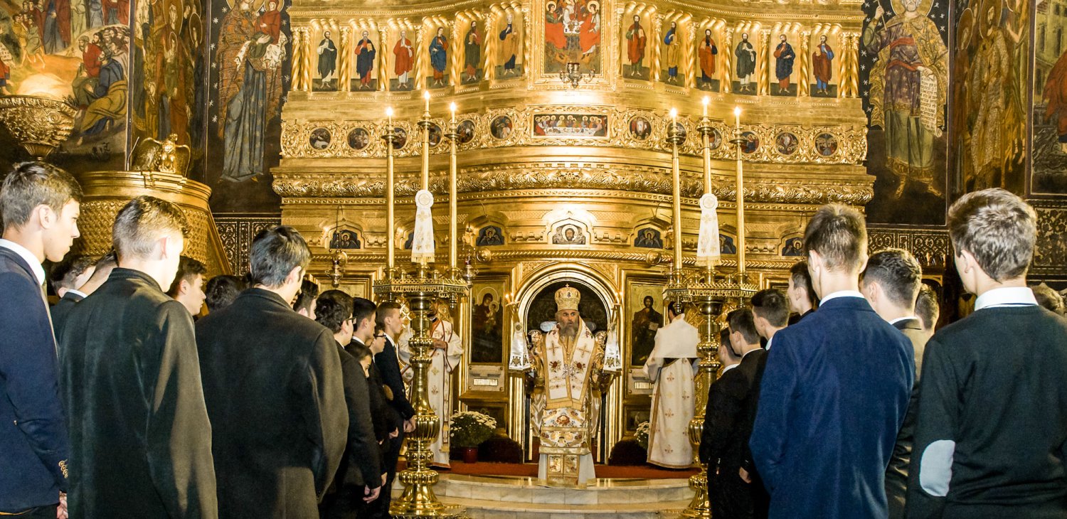 Sărbătoare la Catedrala Arhiepiscopală din Galați 50854