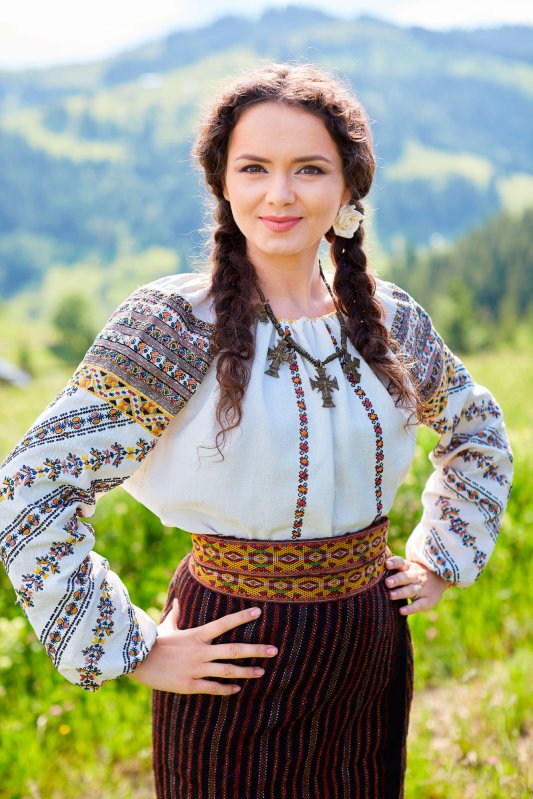 „Folclorul este amintirea vie a străbunilor pe care nu i-am cunoscut” 50811