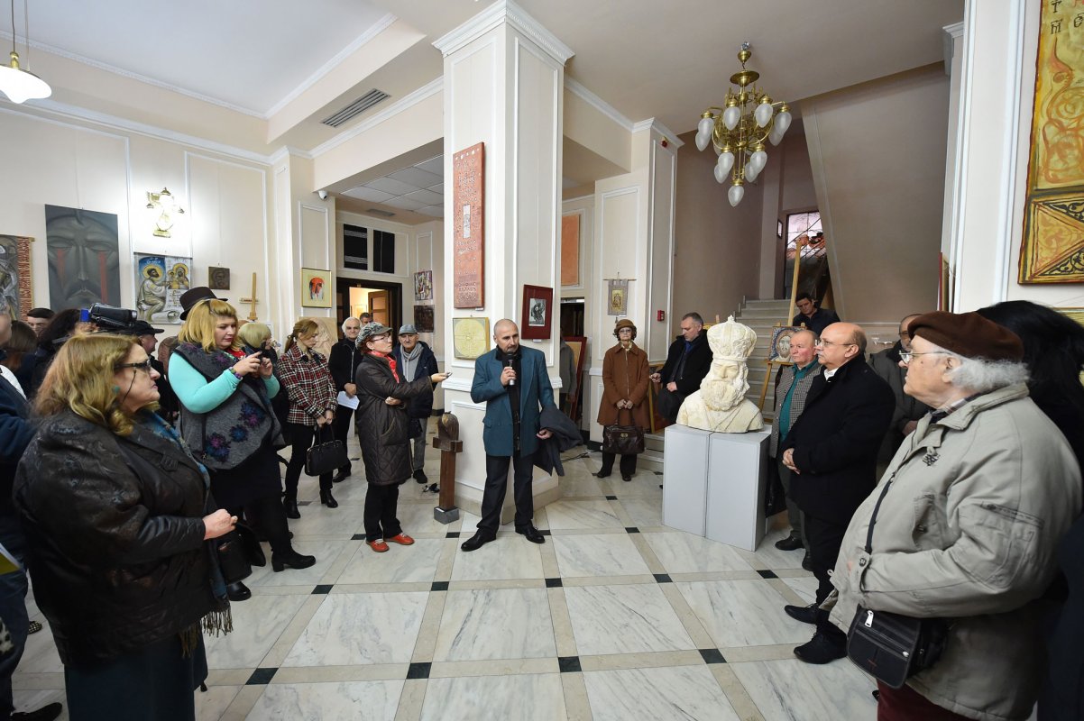 Slujbă de pomenire  a artiştilor plastici 50828