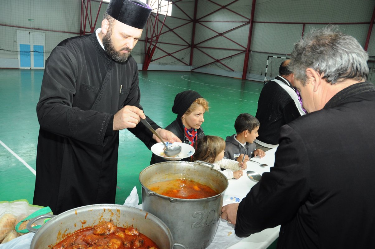 Voluntariat în parohiile inundate din județul Galați 50808