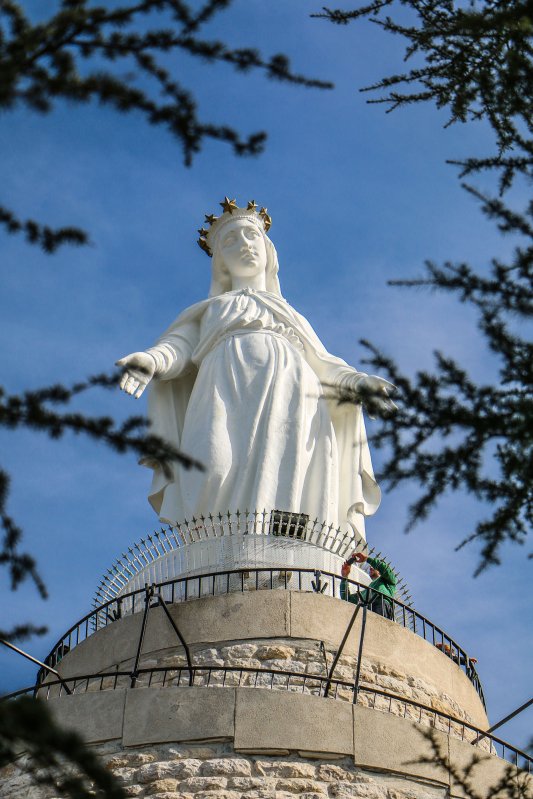 „Doamna Libanului”, o cinstire a Maicii Domnului  50731