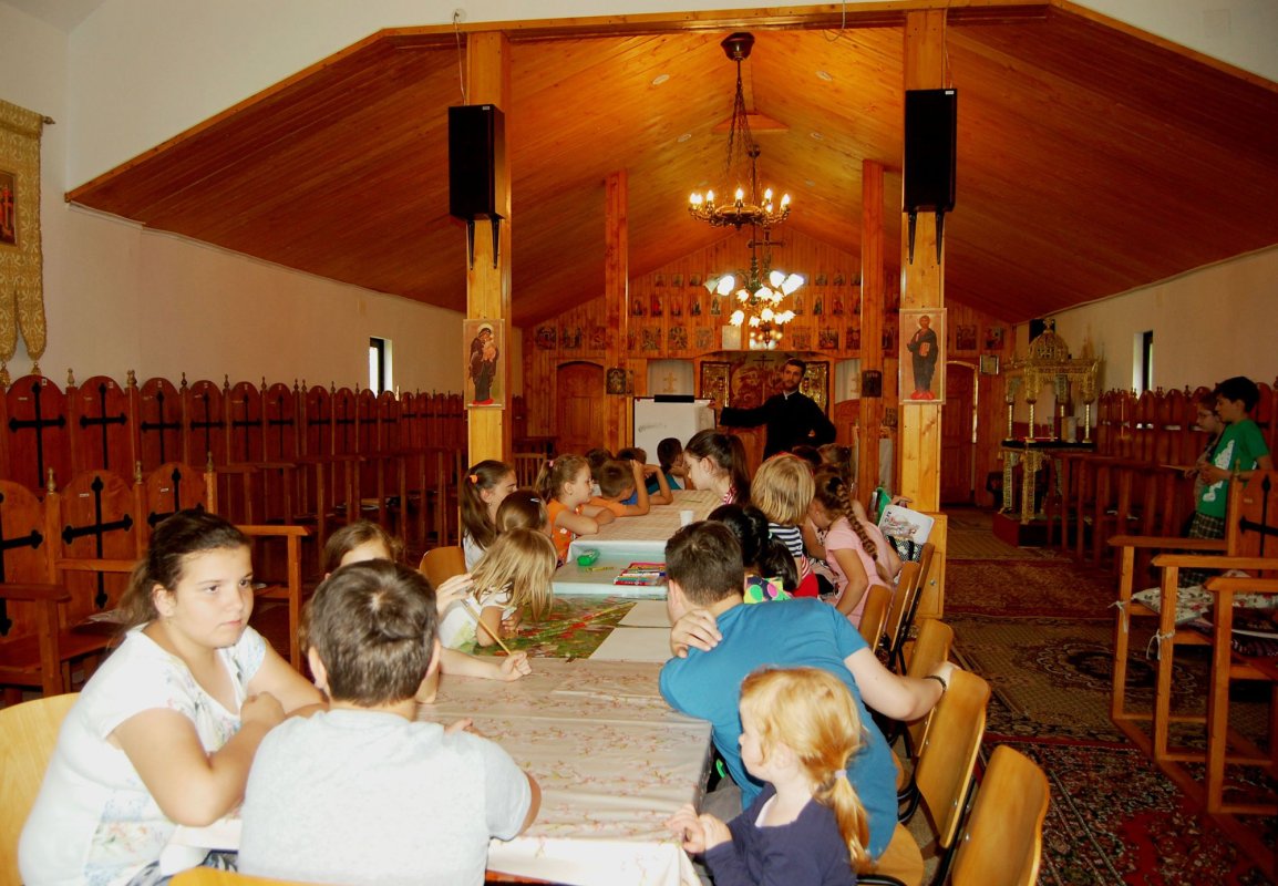 Inițiere în tainele icoanei la Parohia Timișoara-Blașcovici 50657