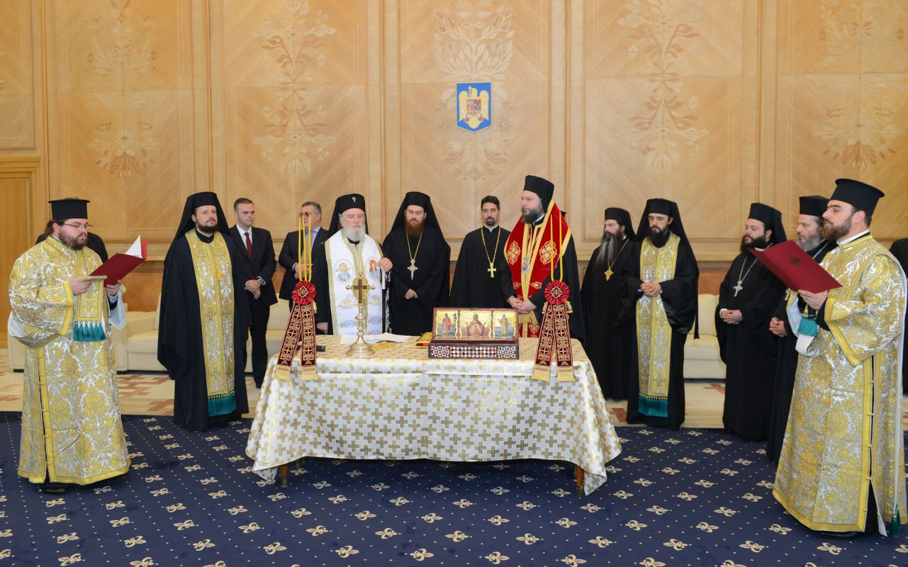 Întâmpinarea moaştelor Sfântului Arhidiacon Ştefan la Aeroportul „Henri Coandă” Otopeni 50527