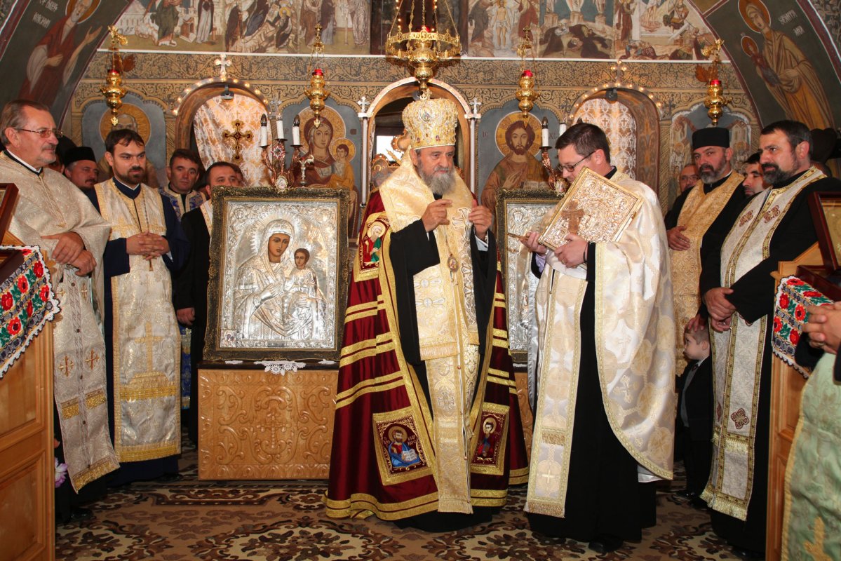 Târnosiri și binecuvântări ale lăcașurilor de cult transilvane 50457